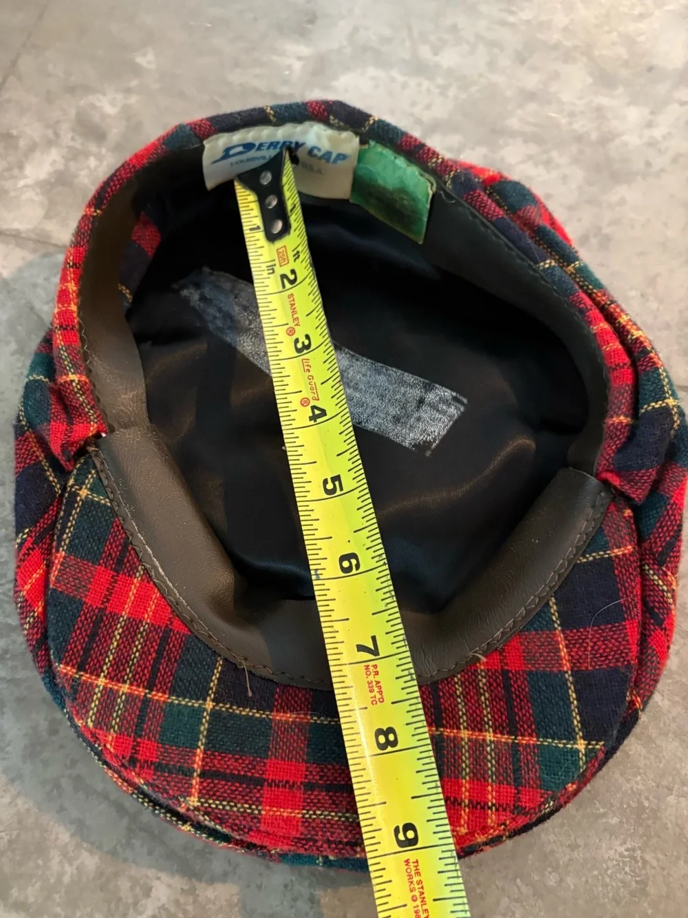 70’s classic vintage red tartan plaid wool flat cap